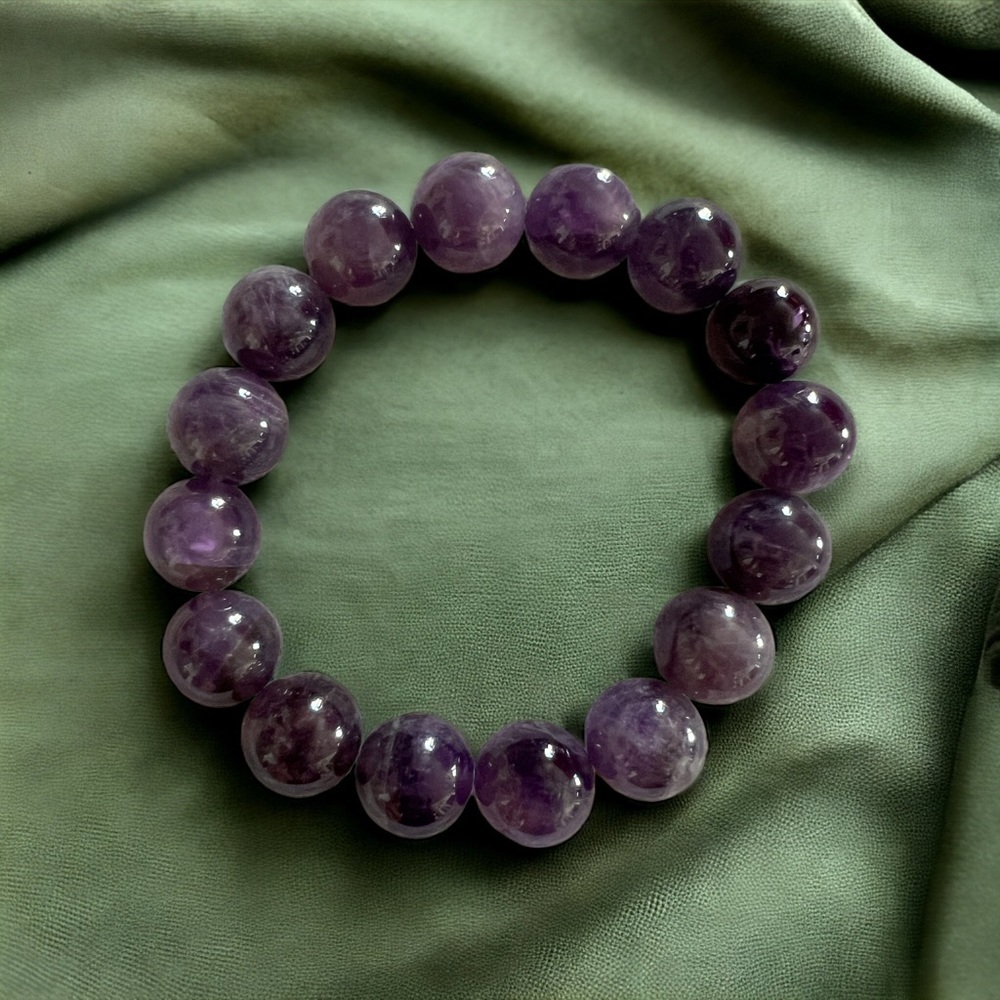 Amathyst beaded bracelet.‎ OS